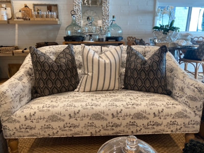 Toile Loveseat